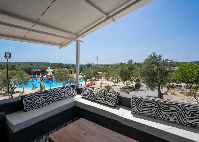 בית חווה Simlarda Aquapark *