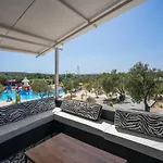 Feriegård Simlarda Aquapark *