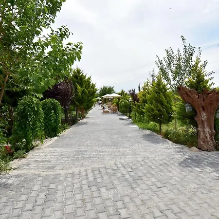 Simlarda Aquapark Фермерський будинок Айвалик