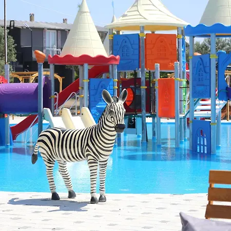 Simlarda Aquapark Фермерський будинок