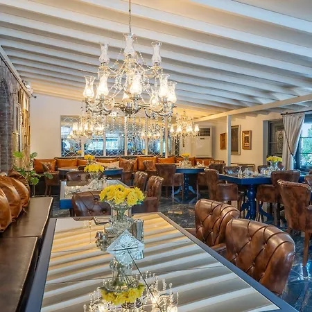 Simlarda Aquapark Фермерський будинок *