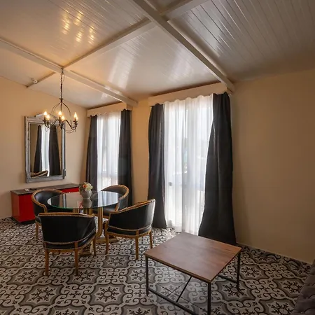 Κατάλυμα σε φάρμα Simlarda Country Club Ayvalı